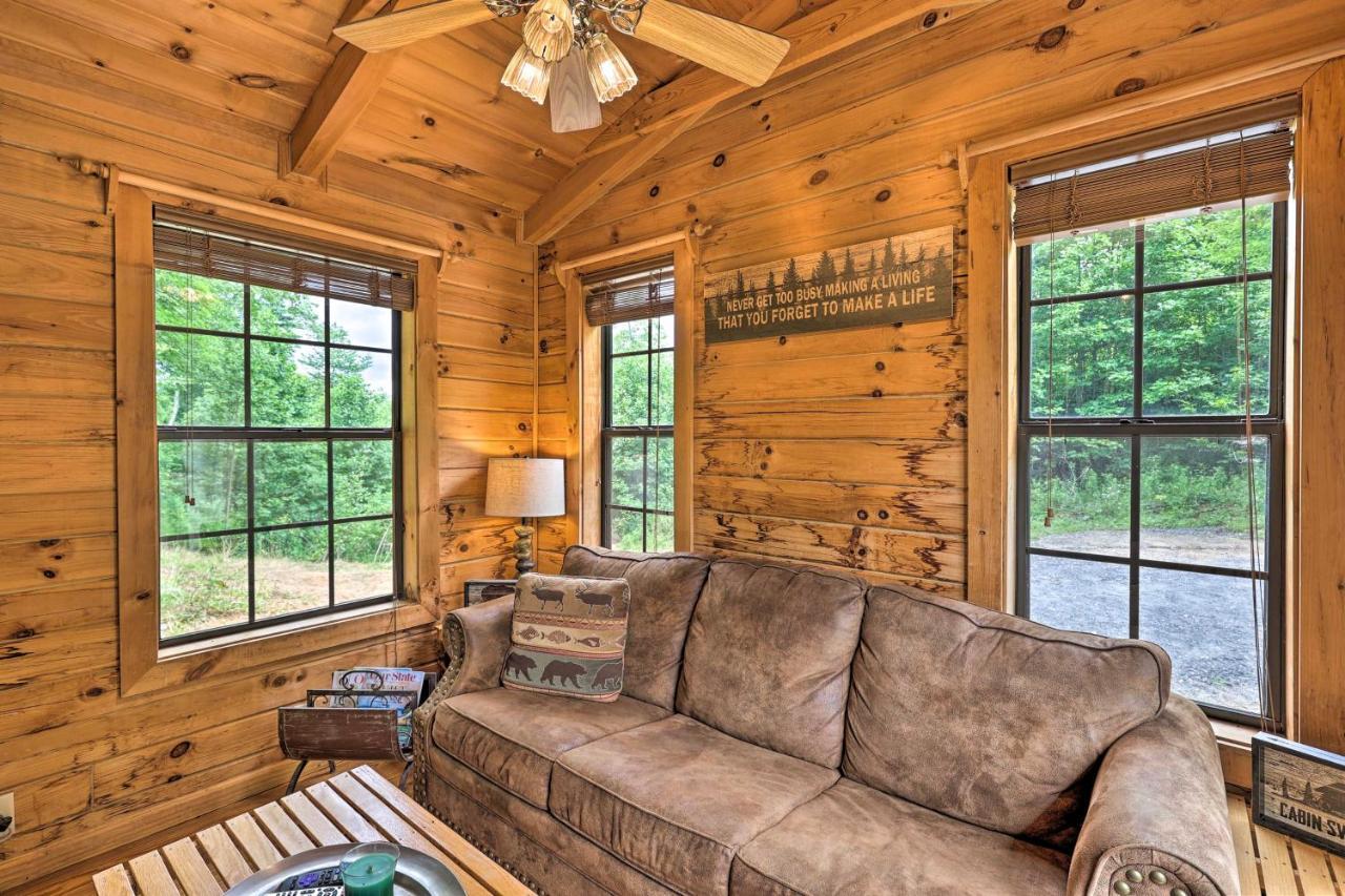 Quaint Log Cabin With Views Near West Jefferson Warrensville Dış mekan fotoğraf