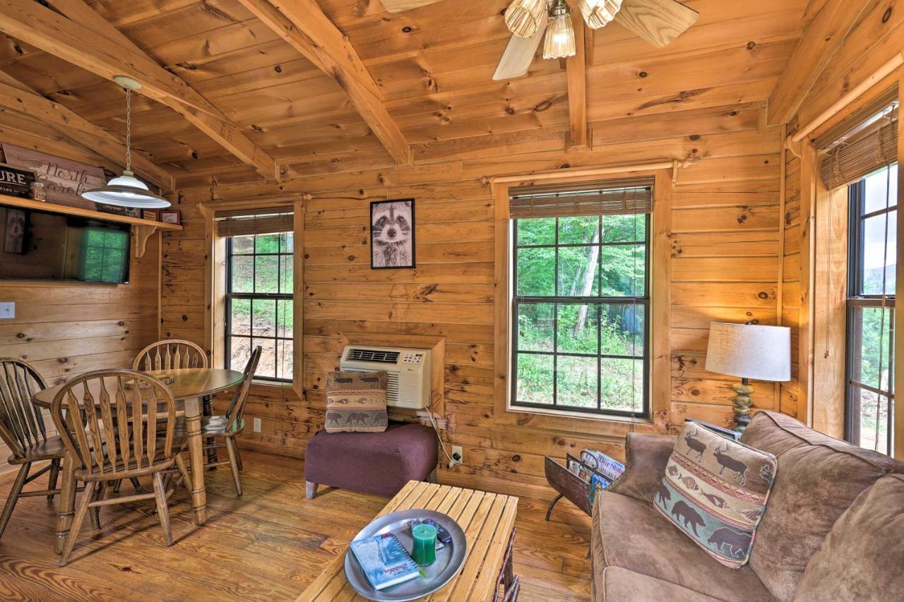 Quaint Log Cabin With Views Near West Jefferson Warrensville Dış mekan fotoğraf
