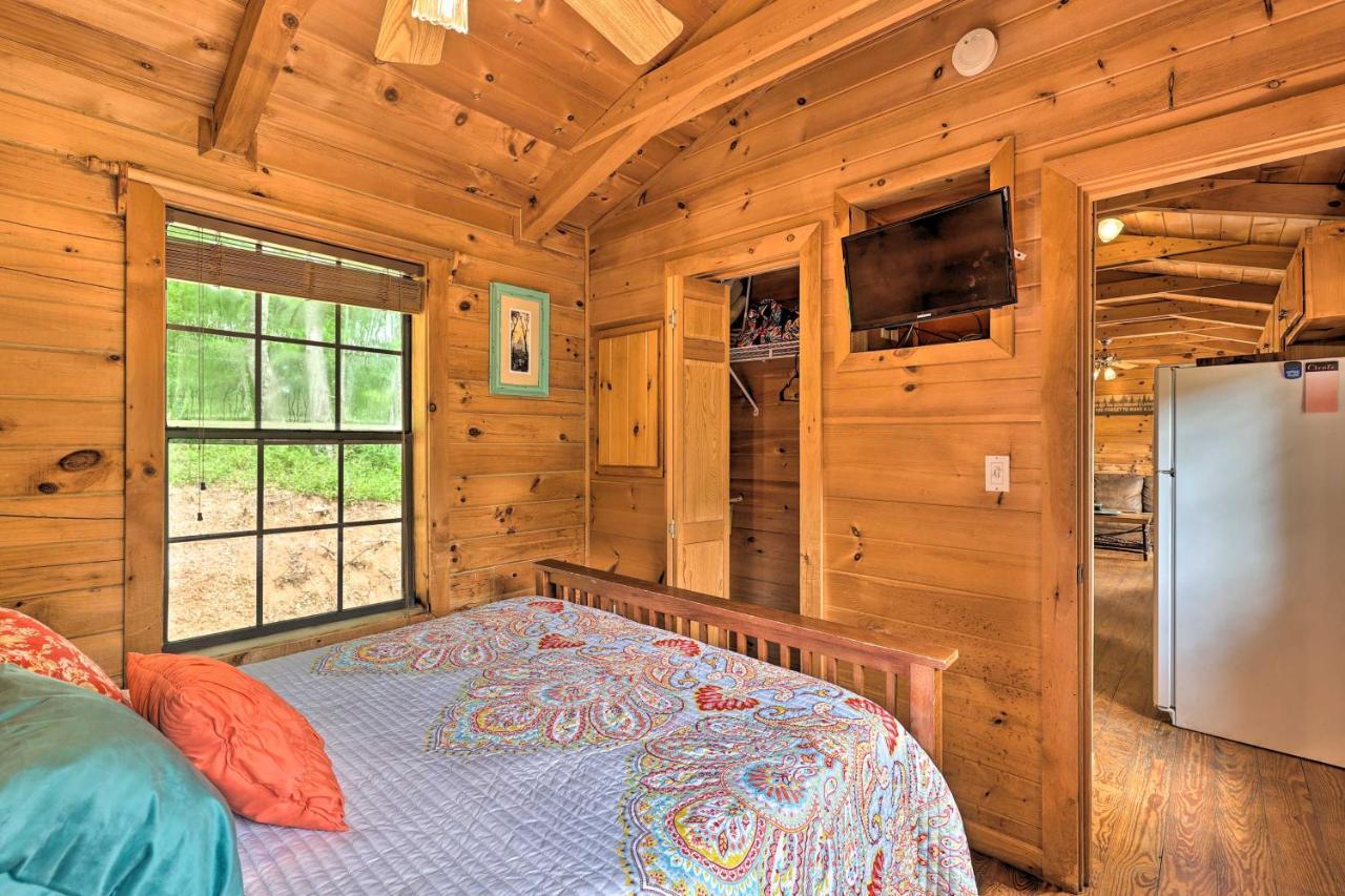 Quaint Log Cabin With Views Near West Jefferson Warrensville Dış mekan fotoğraf