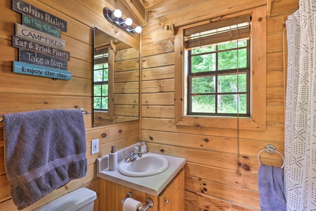 Quaint Log Cabin With Views Near West Jefferson Warrensville Dış mekan fotoğraf