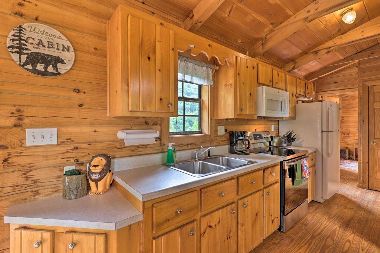 Quaint Log Cabin With Views Near West Jefferson Warrensville Dış mekan fotoğraf