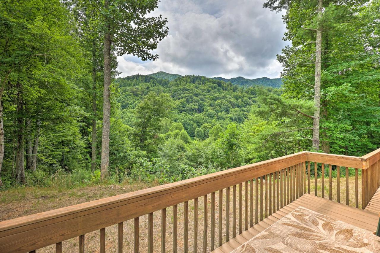 Quaint Log Cabin With Views Near West Jefferson Warrensville Dış mekan fotoğraf