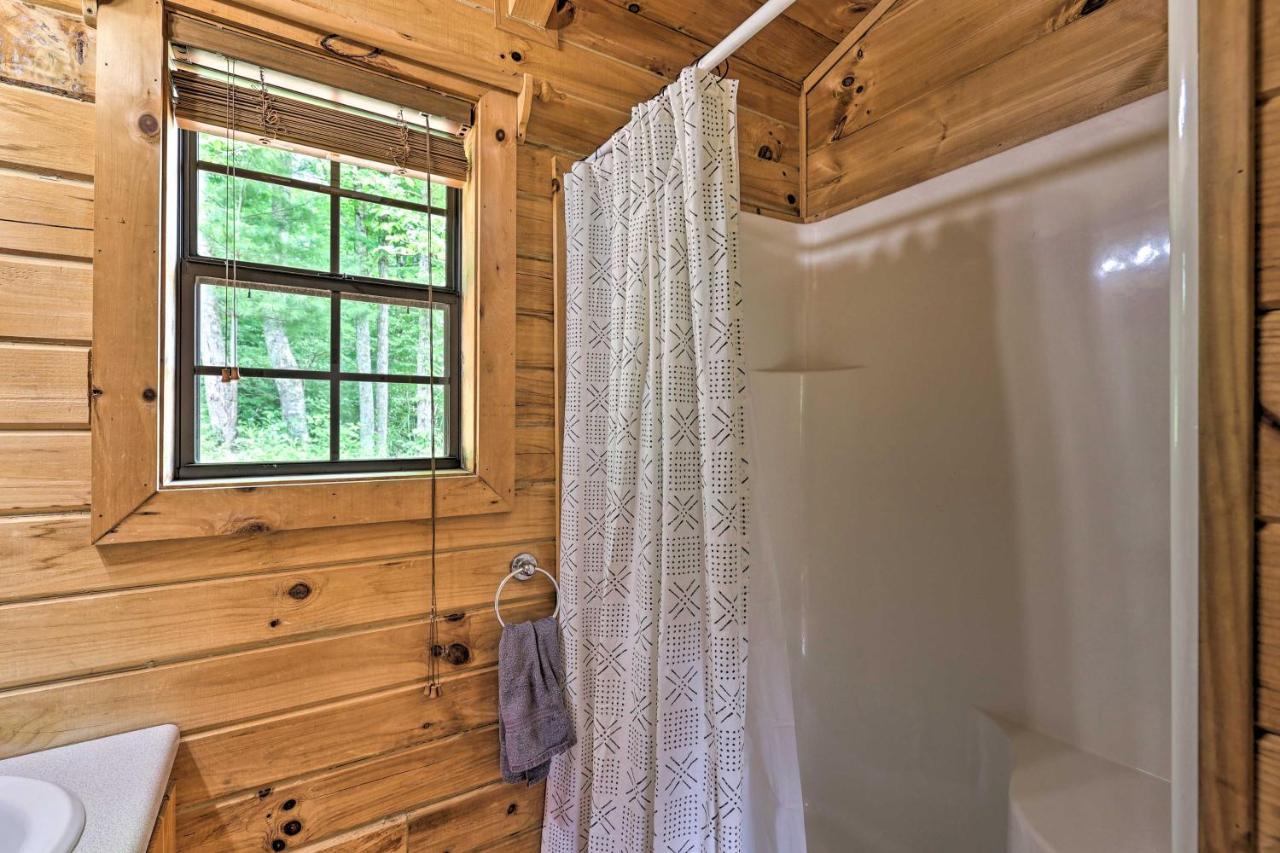 Quaint Log Cabin With Views Near West Jefferson Warrensville Dış mekan fotoğraf