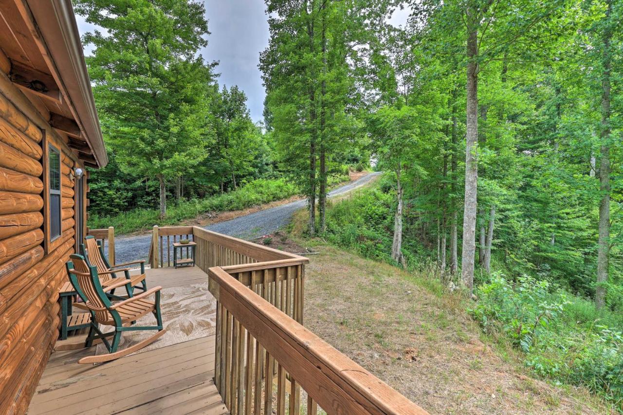 Quaint Log Cabin With Views Near West Jefferson Warrensville Dış mekan fotoğraf